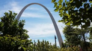 Gateway Arch: a Historical St. Louis Monument